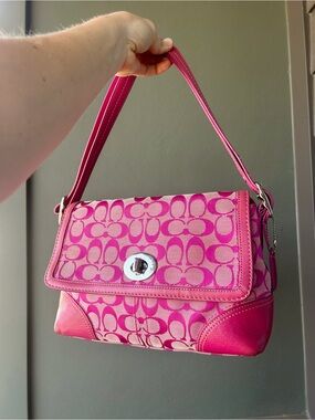 Vintage Rare Coach Pink Signature Canvas Shoulder Bag with Turn-Lock